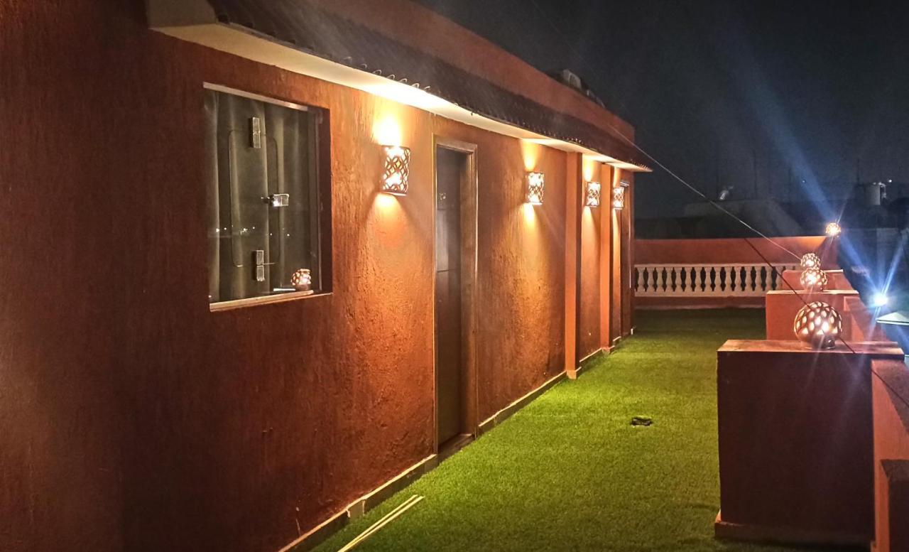 Grand Pyramids Inn Kafret el-Gabal Exteriör bild