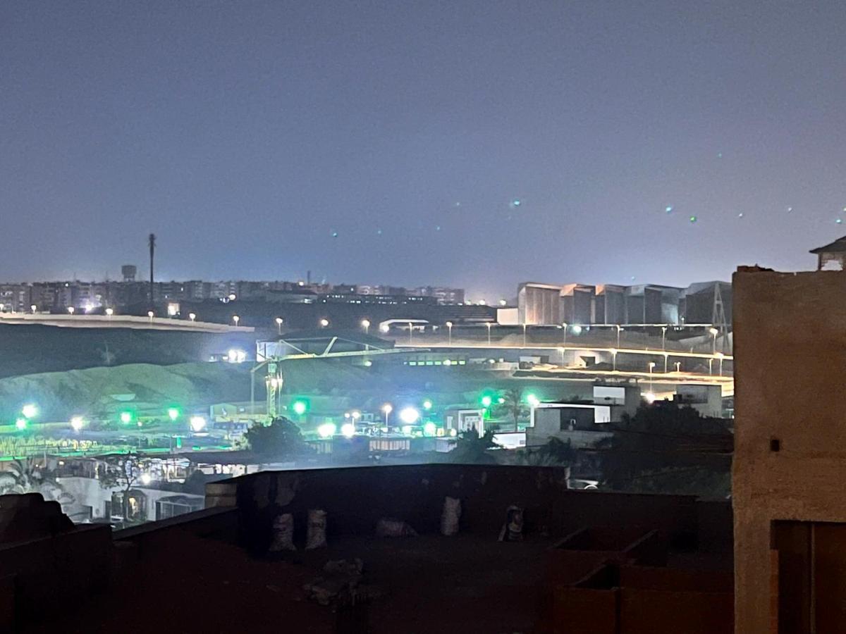 Grand Pyramids Inn Kafret el-Gabal Exteriör bild